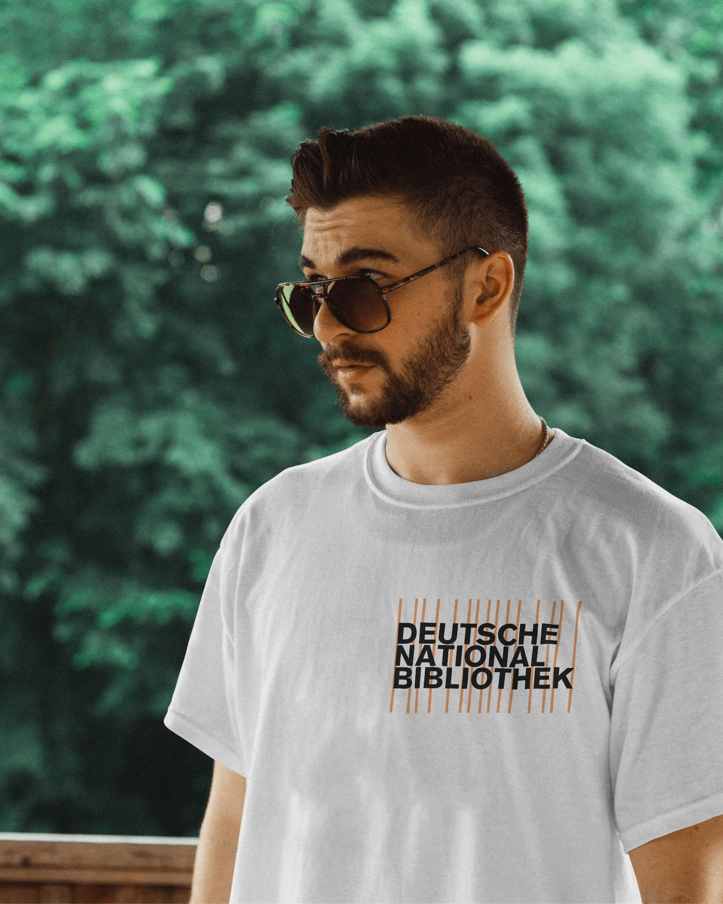 Tshirt (Männer) weiss mit DNB Logo